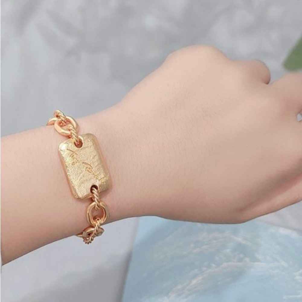 Tory Burch bracelet